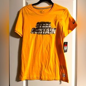 Yellow Steel curtain‎ T-shirt